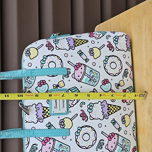 SANRIO HELLO KITTY BAG - Picture 13 of 14